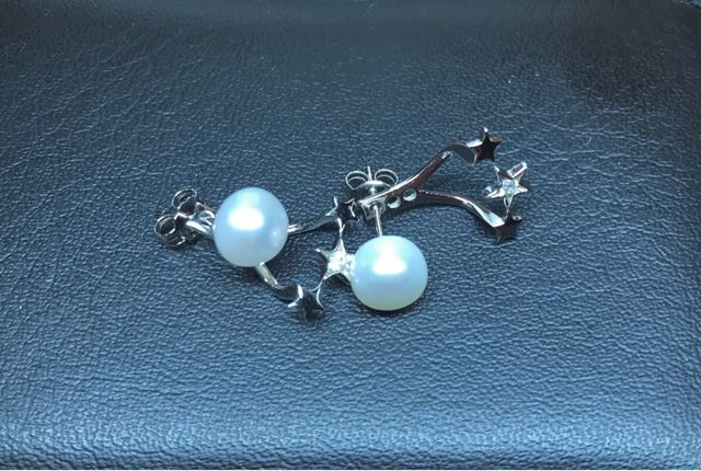 Pendientes de perlas y circonitas