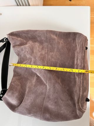 Bolso cuero color morado