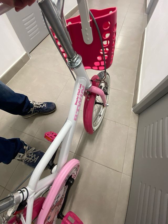 Bicicleta niña rosa  btwin doctor girl con cesta