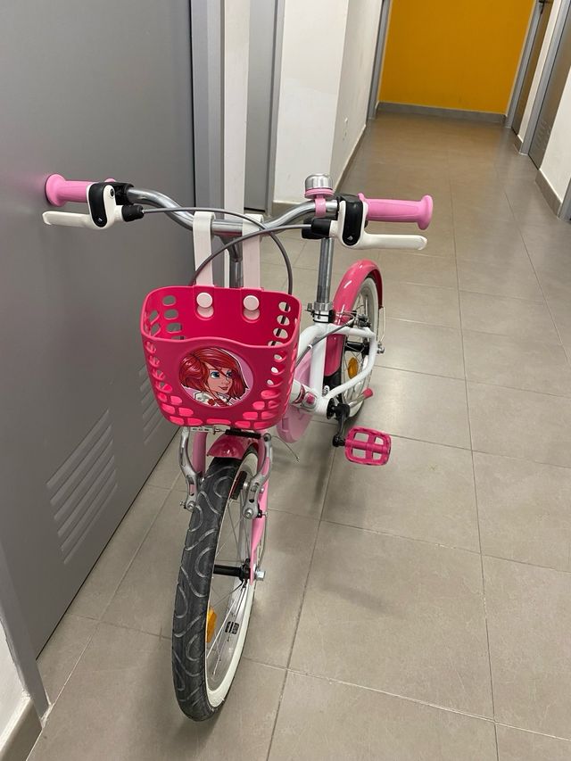 Bicicleta niña rosa  btwin doctor girl con cesta