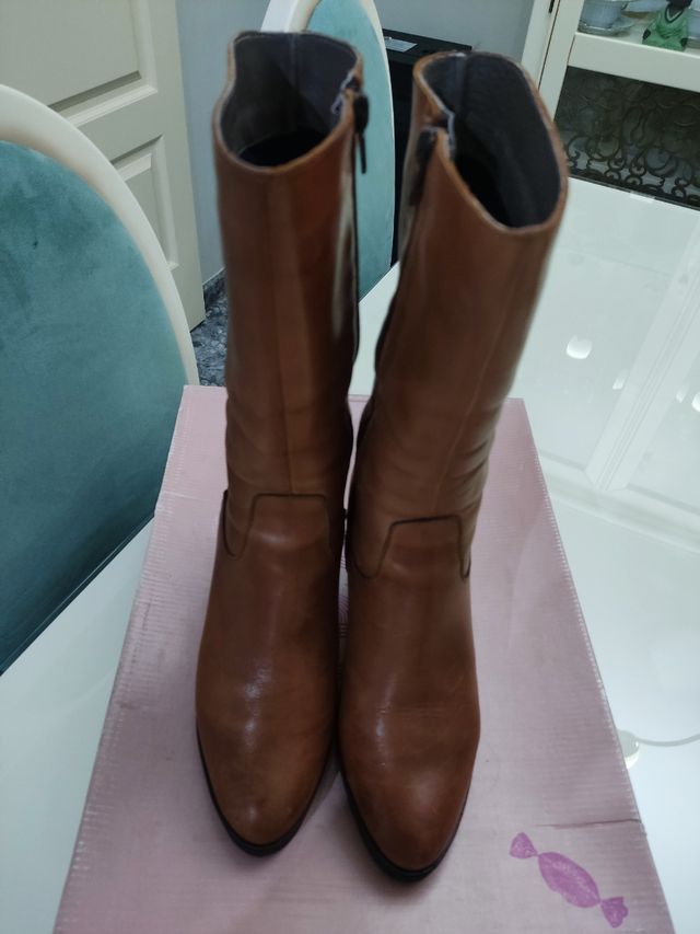 Botas medicaña piel