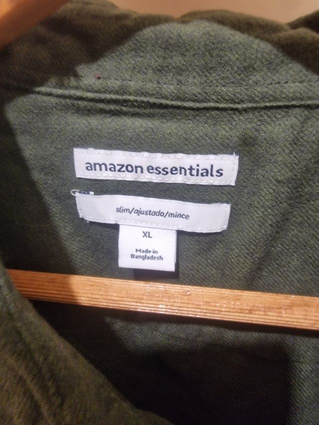 Camisa Amazon Essentials