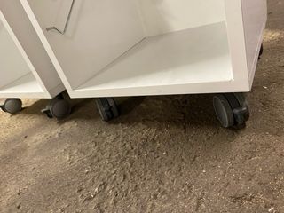 Estanterías con baldas 