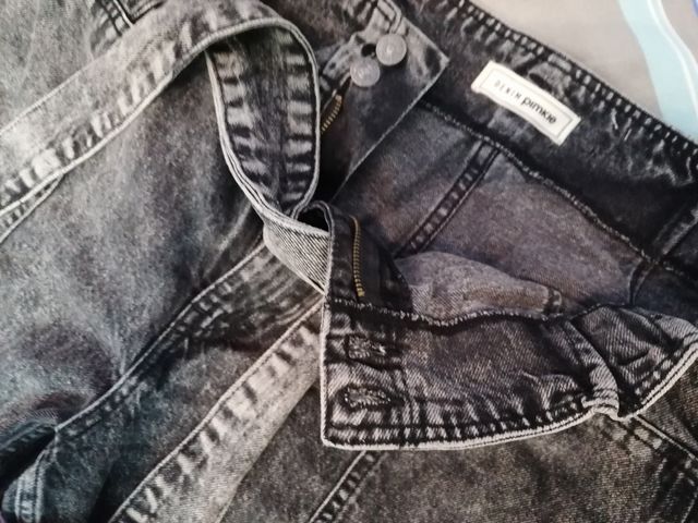 Calça Preta Ácida de Cintura Alta