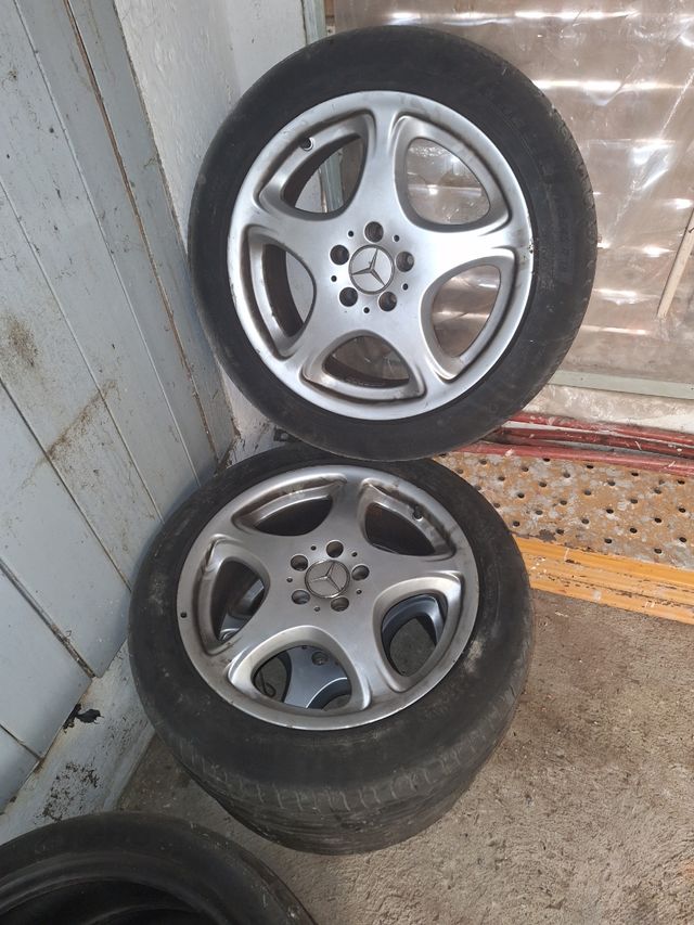 4 Llnatas Mercedes w220 calse S