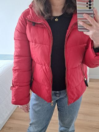 Plumas corto rojo Zara