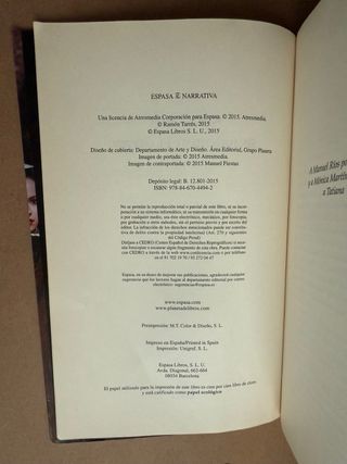Libro de la serie Sin identidad