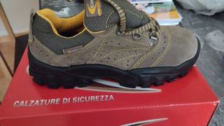 Zapatos de seguridad. Talla 38