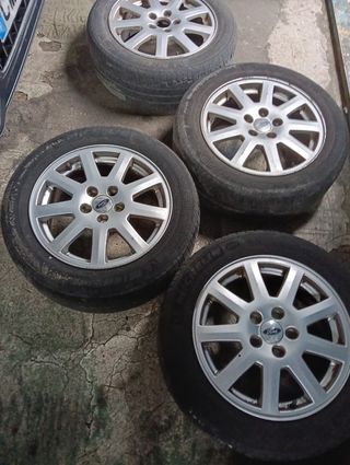 Llantas. de Ford tamaño 16