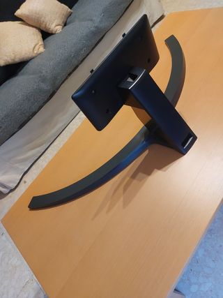 Peana tv LG 75 pulgadas