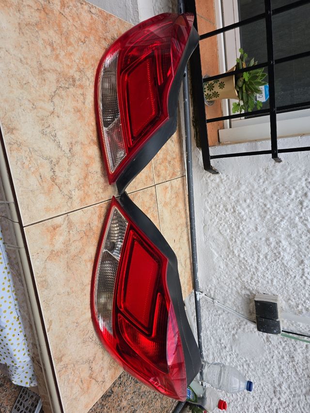 Faros trasero opel insignia 2011