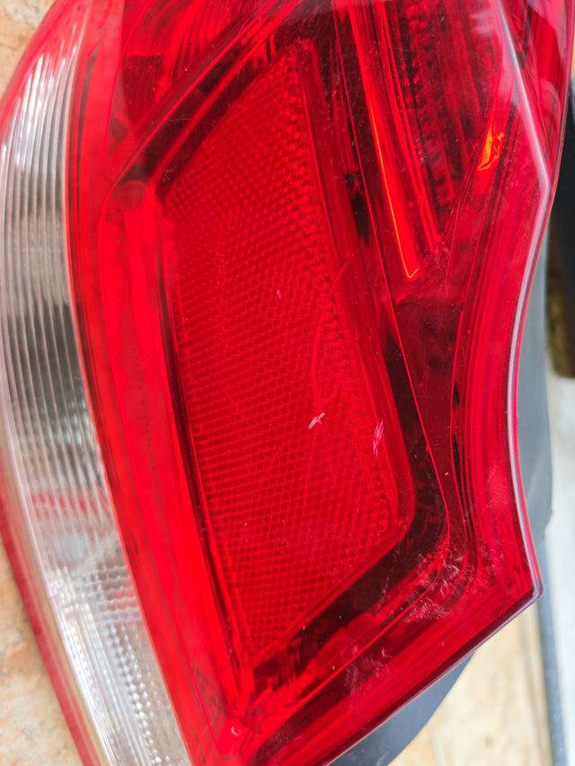 Faros trasero opel insignia 2011