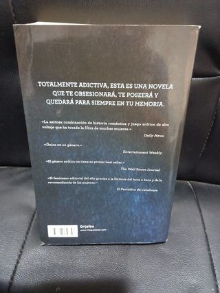 Cincuenta sombras más oscuras