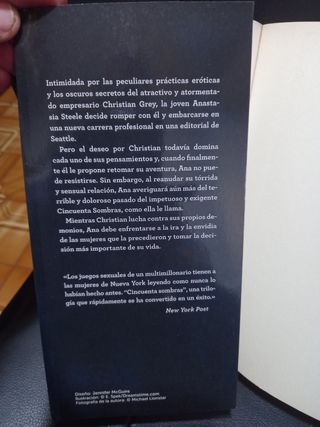 Cincuenta sombras más oscuras