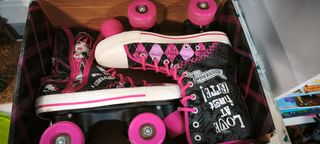 Patines cuatro ruedas Monster high N 38 
