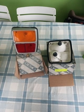 Faro trasero izquierdo Simca 1000