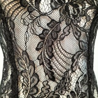 Vestido y mantilla años 80