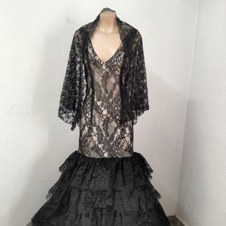 Vestido y mantilla años 80