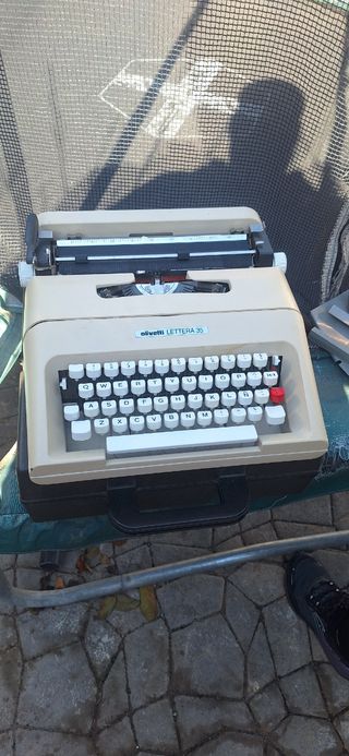 Máquina de escribir como nueva