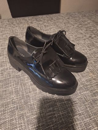 Zapatos charol 40