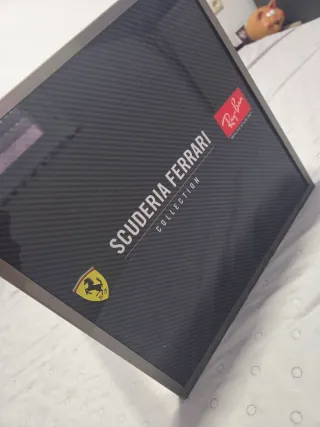 Expositor gafas Ferrari