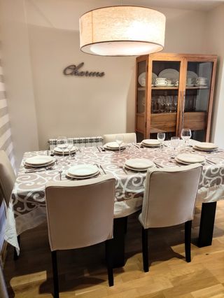 Mesa de comedor El Globo Muebles 