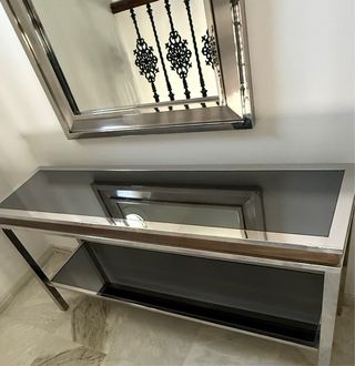 Recibidor / Mesa de centro / Espejo