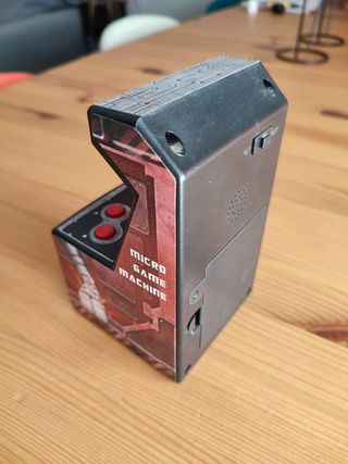 Máquina retro de juegos recreativos