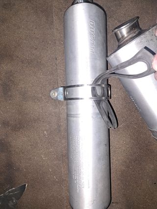 Escape silenciosos  DUCATI 748