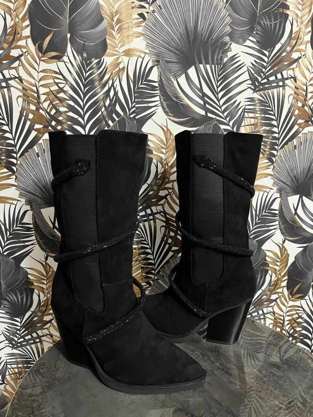 Stivali alti neri 38