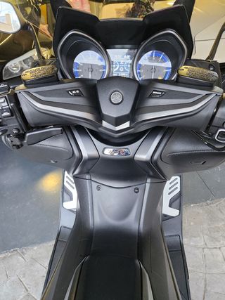 Scooter Tmax tech 560