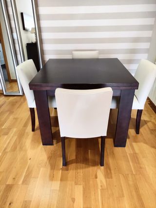 4 Sillas tapizadas y funda El Globo Muebles