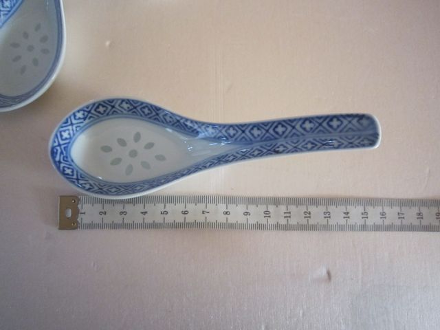 cucchiai cinesi in porcellana bianca e blu