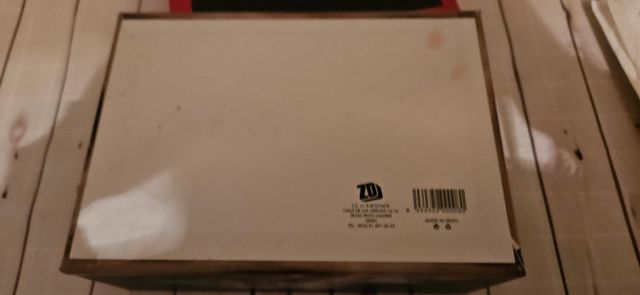 Caja Yorkshire terrier