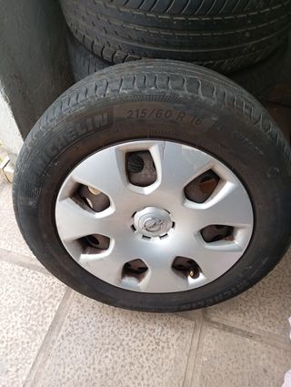 Neumáticos en buen estado 
