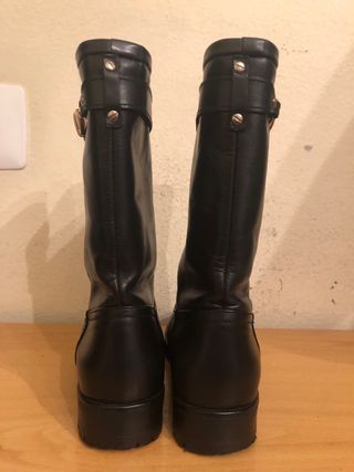 MASSIMO DUTTI  botines piel planos 39