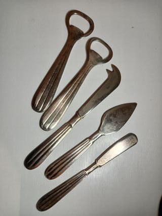 Apribottiglie e coltelli da formaggio placcati arg