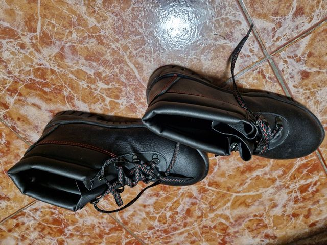 Botas de seguridad NUEVAS
