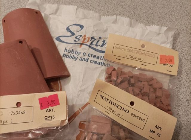 Elementi in terra cotta per Bricolage