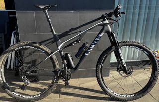 Canyon Lux CF8 talla XL