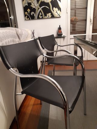 4 sillas de comedor 