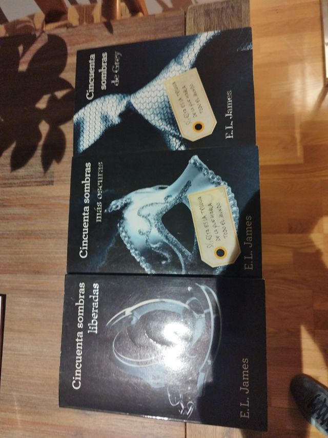CINCUENTA SOMBRAS DE GREY