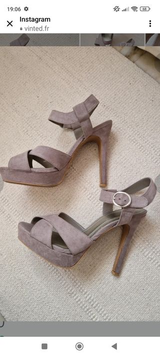 Sandalias beige ZARA. Oportunidad!!