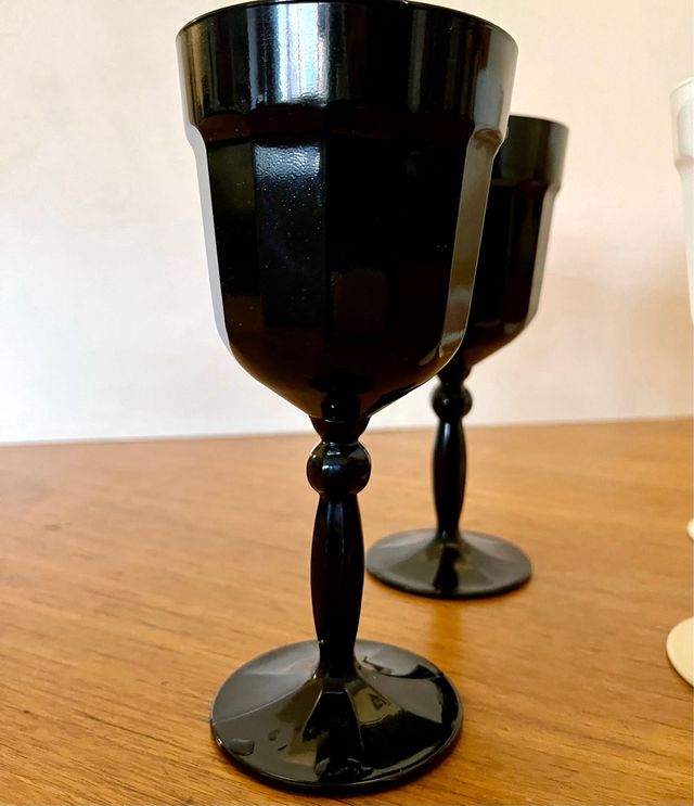 4 bicchieri in vetro bianco/nero