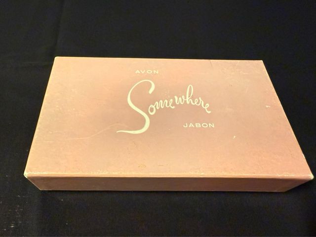 Caja jabón perfumado Avon Somewhere