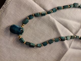 Collar egipcio escarabajo