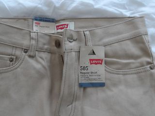 Bermudas Levi's 505 beige