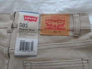 Bermudas Levi's 505 beige