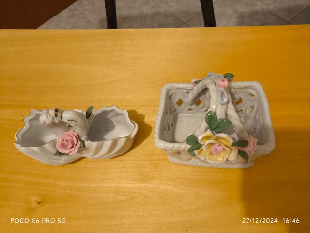 coppia di vasi stile vintage