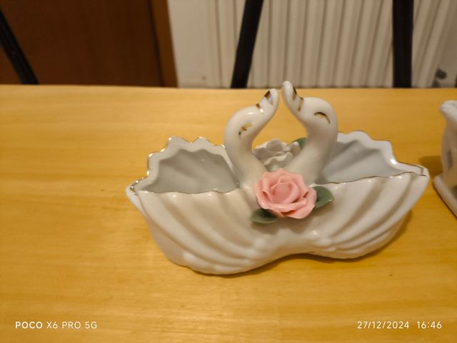 coppia di vasi stile vintage